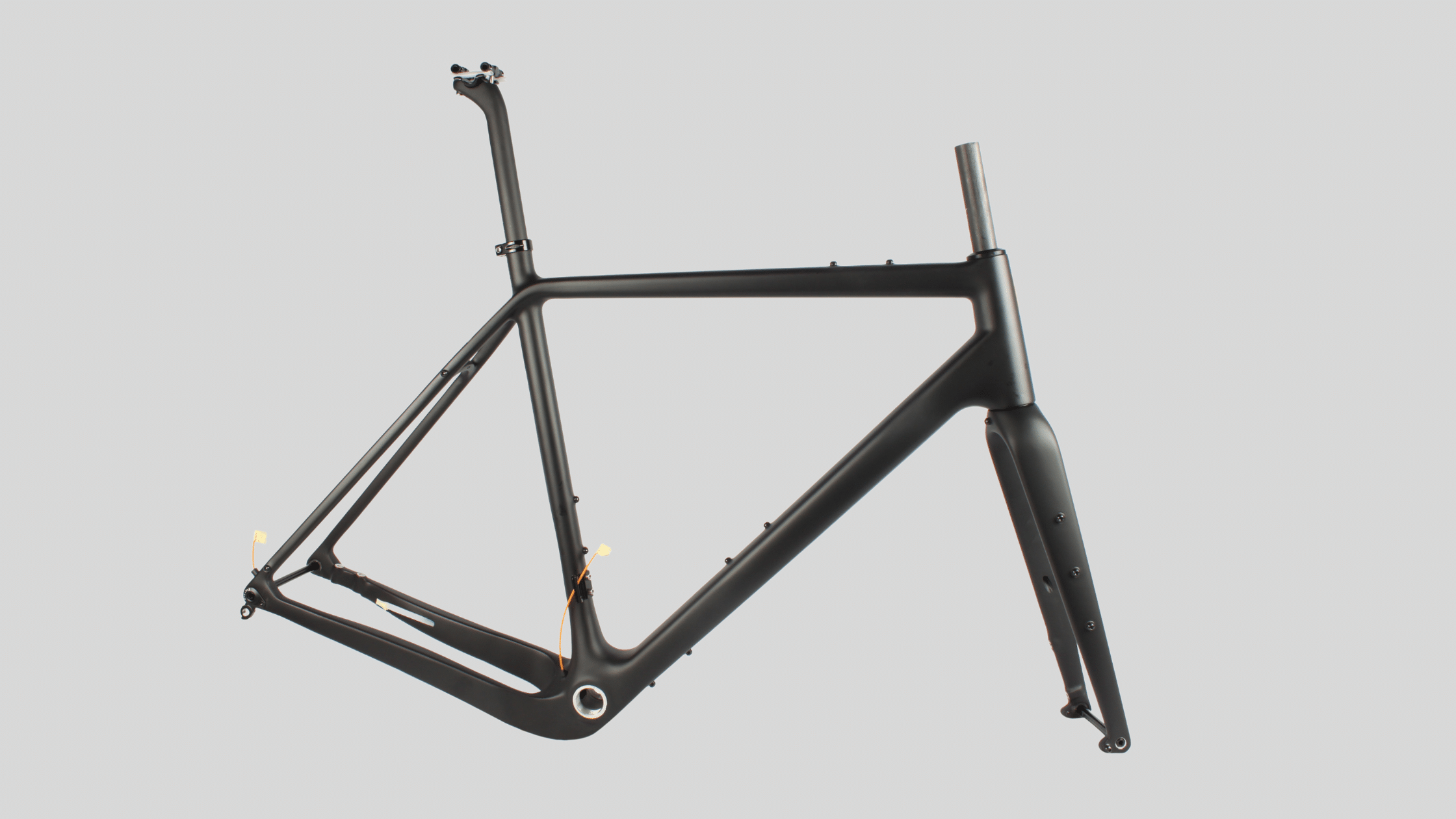 Carbonda cfr696 Overview – An affordable carbon gravel frameset